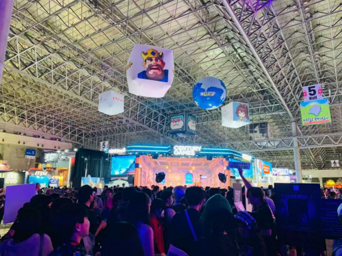 2025东(dōng)京(jīng)电(diàn)玩(wán)展(zhǎn)Century Games展(zhǎn)台(tái)人(rén)潮(cháo)汹(xiōng)涌(yǒng)